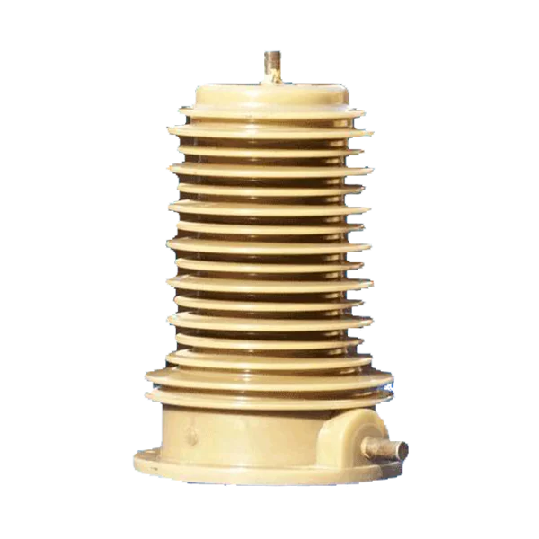 Porcelain station post insulator